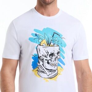 NWT Robert Graham tiki drinks White Graphic Skull Beach Print Tee